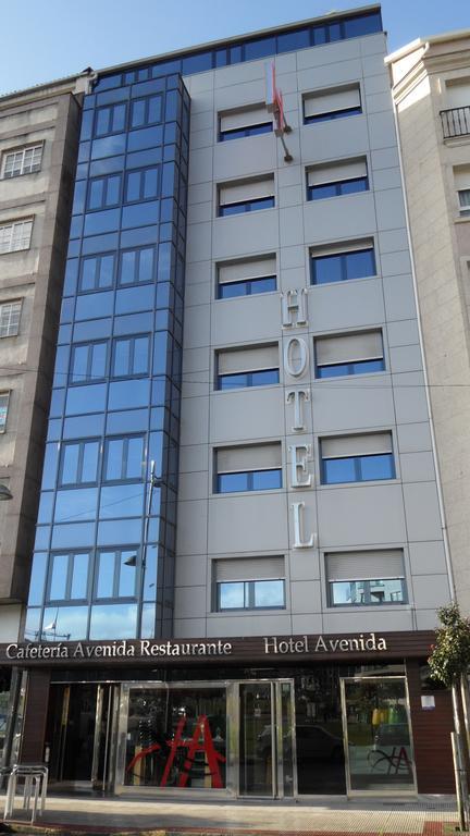Hotel Avenida Понтеведра Екстериор снимка