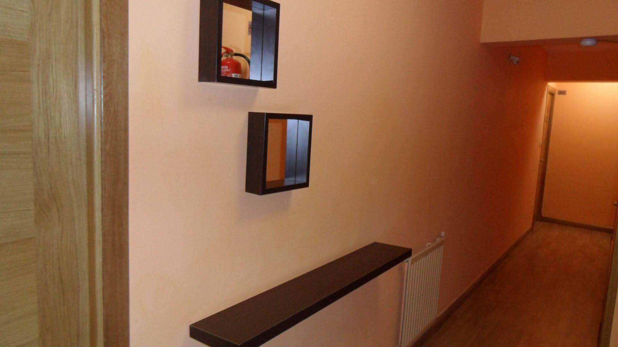 Hotel Avenida Понтеведра Екстериор снимка